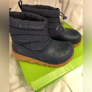 Unisex Navy Puff Croc Boot with Brown Sole